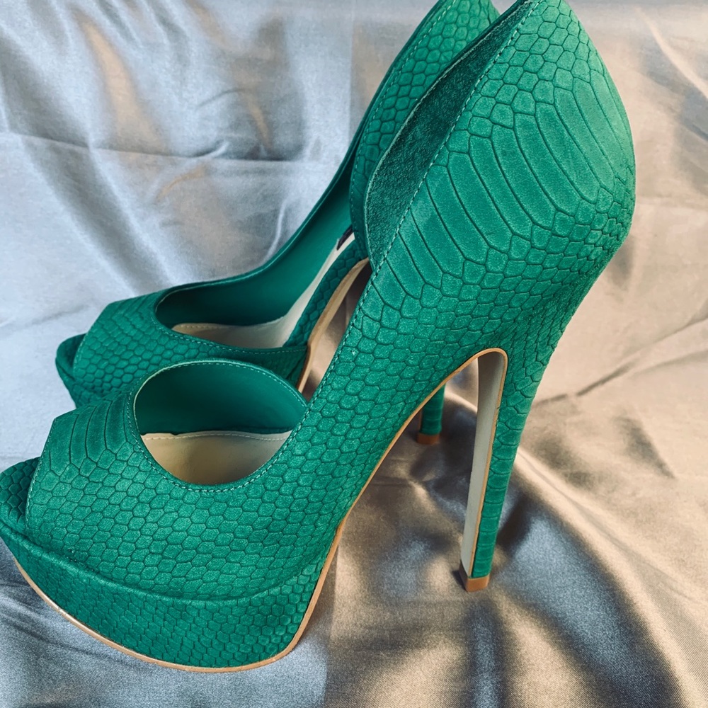 Emerald Green Steve Maddens
